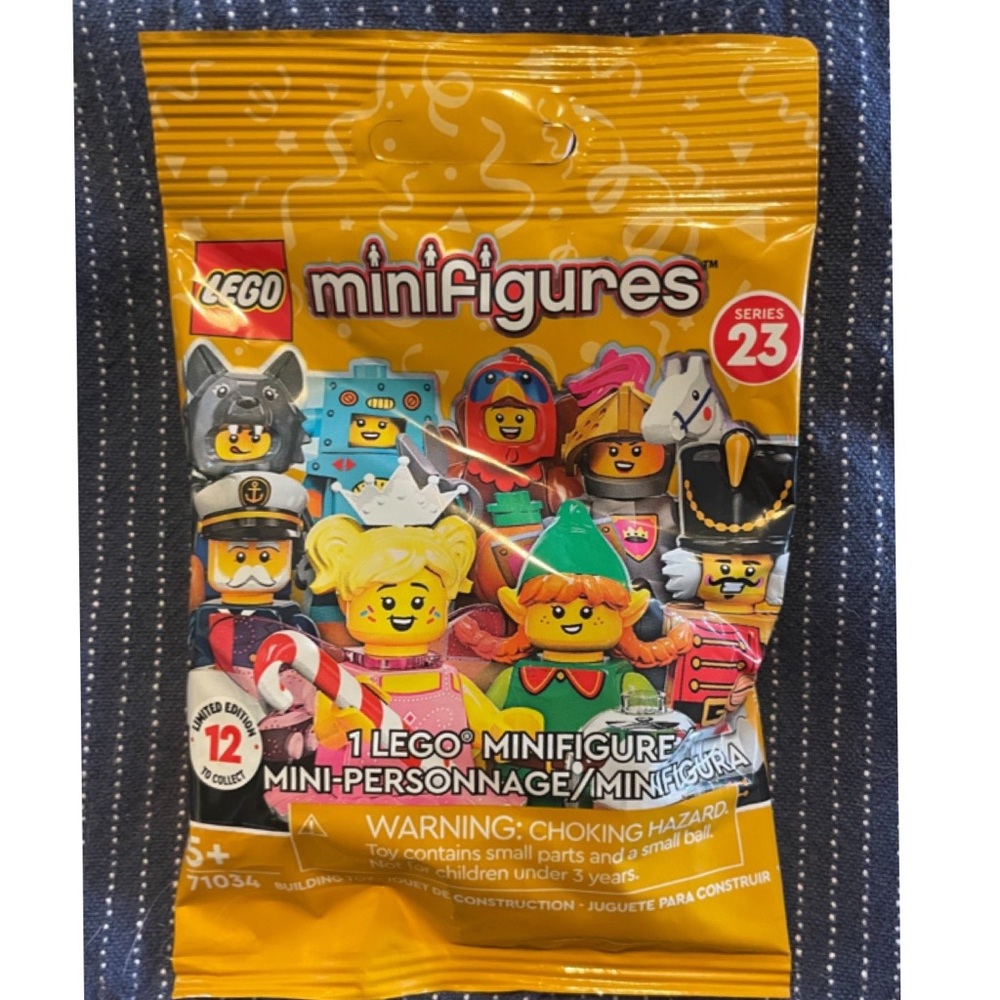 NIB Lego Minifigure Blind Pack